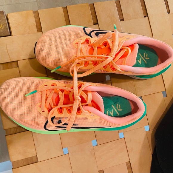 Nike zoom fly 5 carbon plate running shoes - Picture 3 of 4